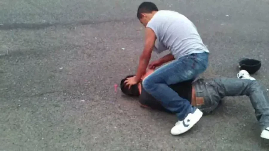 IMAGEN ARCHIVO. PELEA CALLEJERA.  Una situaci&oacute;n de este tipo sucedi&oacute; en nuestra ciudad.