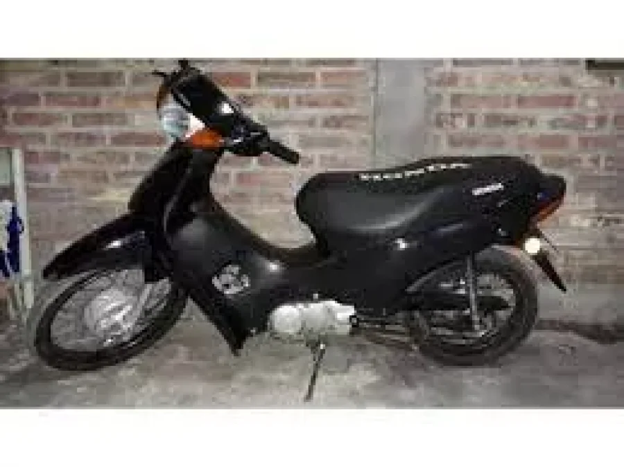 IMAGEN ARCHIVO. MOTOCICLETA.  Una similar fue recuperada, tras ser robada a una mujer.