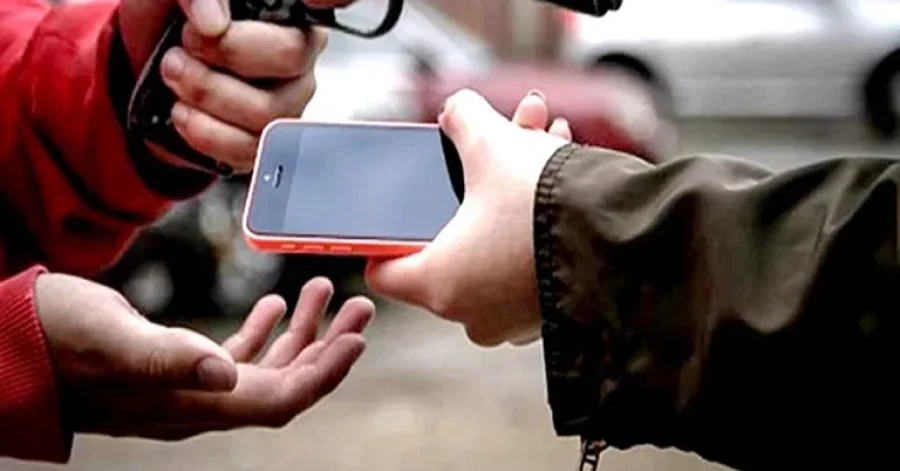 IMAGEN ARCHIVO. ROBO DE CELULAR. Se registran 3.123 ventas de aparatos robados por d&iacute;a, o 130 por hora.