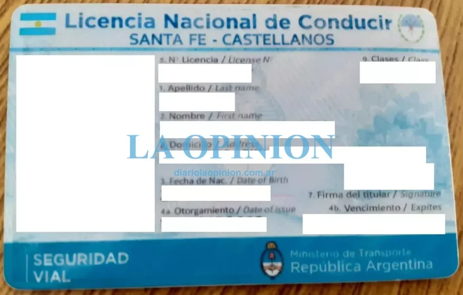 DOCUMENTO FALSO.  Se comprob&oacute; cuando se intent&oacute; la renovaci&oacute;n.