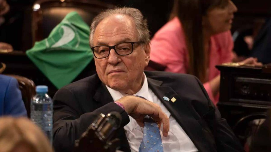 FOTO ARCHIVO CARLOS HELLER. Preside la Comisi&oacute;n de Presupuesto.