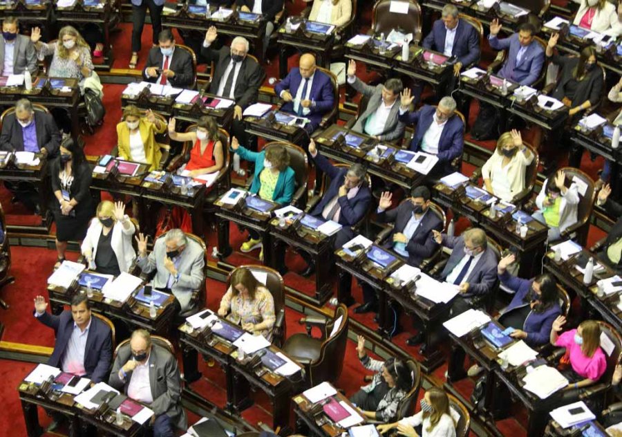 FOTO NA DIPUTADOS. Tras un cuarto intermedio se reanud&oacute; el debate en la C&aacute;mara.