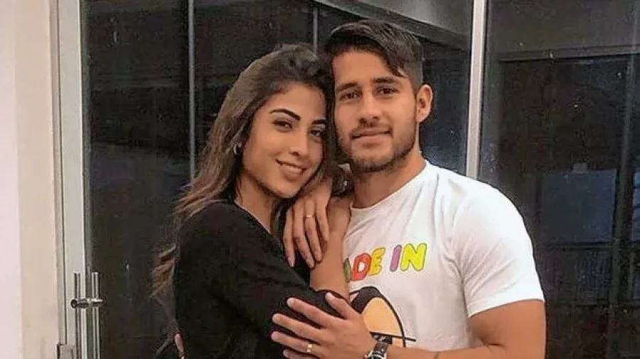 IMAGEN INTERNET. TIEMPO FELIZ. Vita Aranda e Iv&aacute;n Torres eran padres de tres hijos.