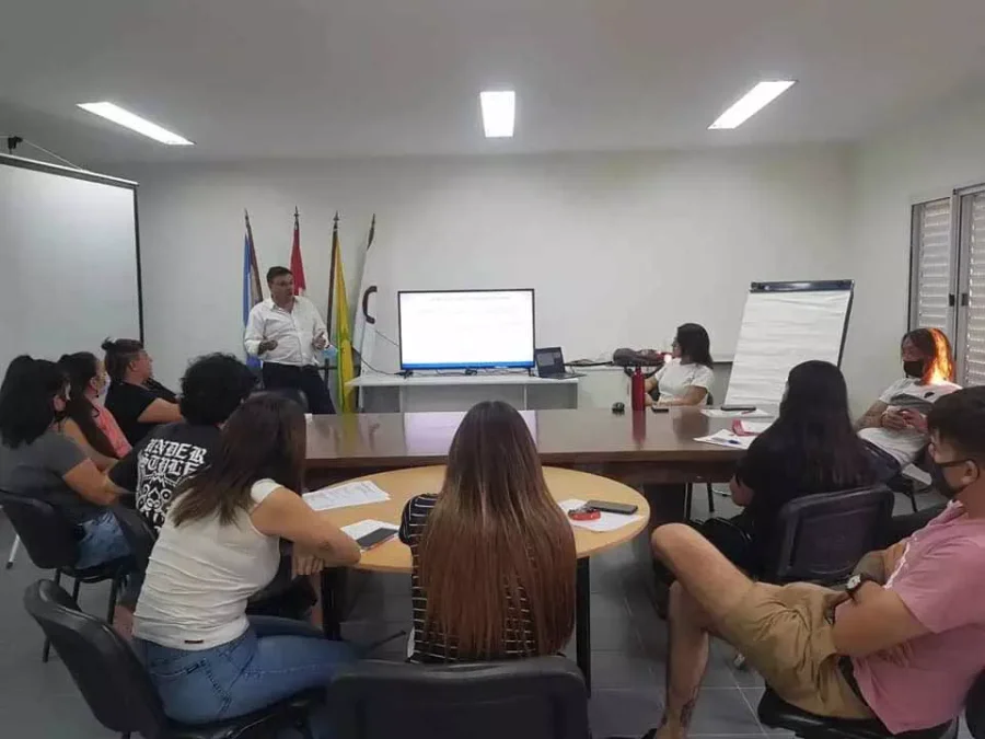 FOTO COMUNICACI&Oacute;N//
TALLER// Un instante de la actividad cumplida el martes en la Casa del Emprendedor.