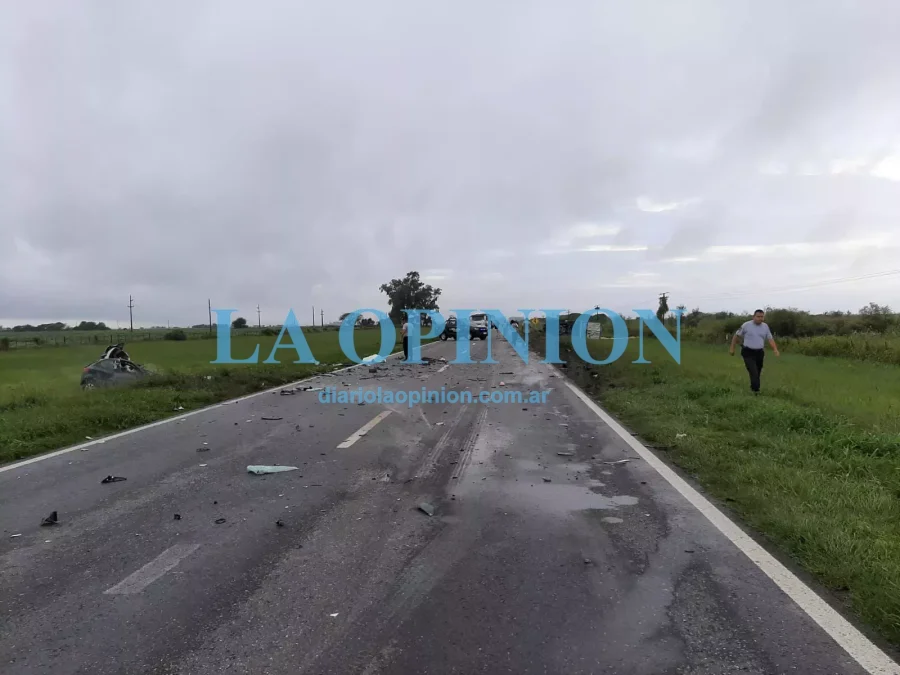 LUGAR DEL ACCIDENTE.  La ruta est&aacute; cortada al tr&aacute;nsito.
