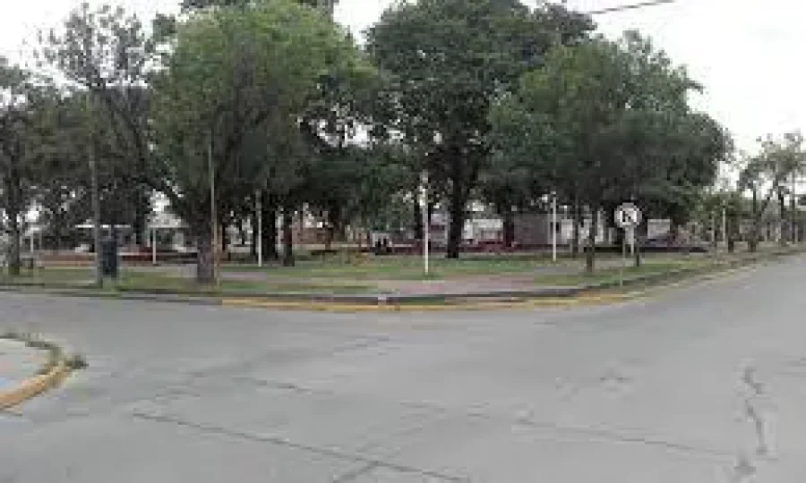 IMAGEN ARCHIVO. LUGAR DEL HECHO.  Plaza de la Paz, en el barrio Guillermo Lehmann.