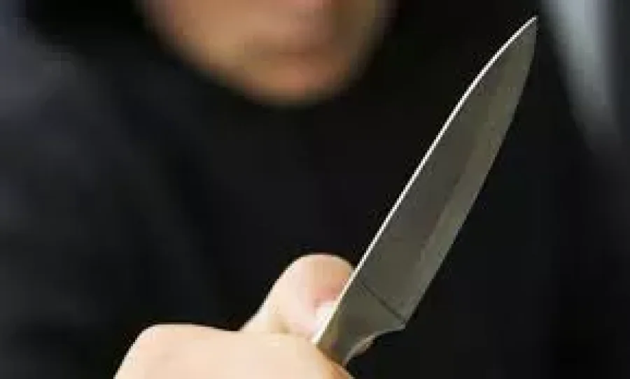 IMAGEN ARCHIVO. CON CUCHILLO.  En una acci&oacute;n similar, se cometi&oacute; un robo anoche.