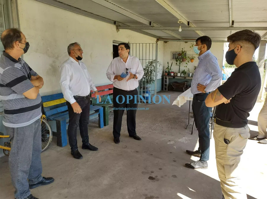 REUNIDOS. En la ocasi&oacute;n se habl&oacute; sobre un Centro de capacitaci&oacute;n policial.