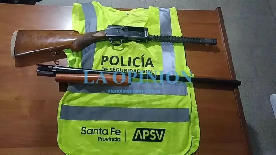 SECUESTRADA.  Arma que transportaba un ceresino.