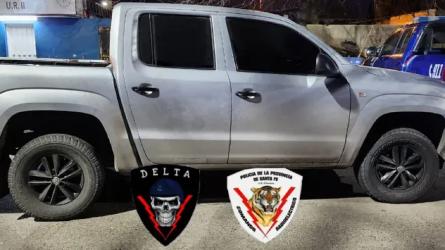 IMAGEN INTERNET. SECUESTRADA. La pickup en que se desplazaba el abogado.