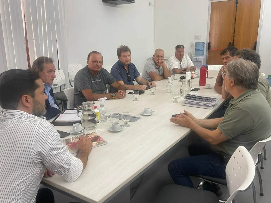 FOTO PRENSA UOM
