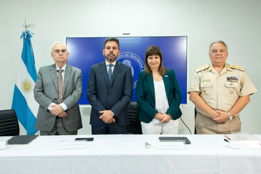 FOTO MIN. DE SEGURIDAD DE LA NACION