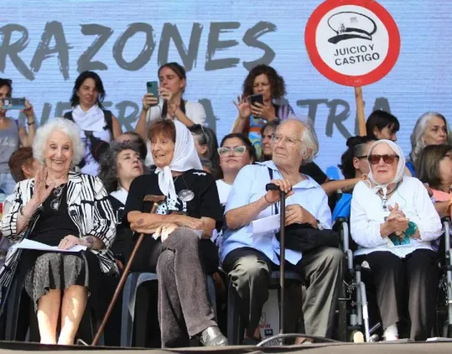 FOTO NA