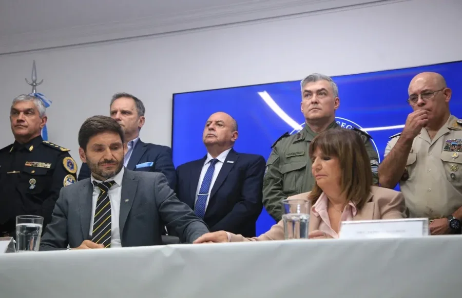 FOTO NA