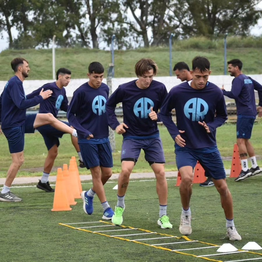 La Crema volvi&oacute; a los entrenamientos en el Predio.