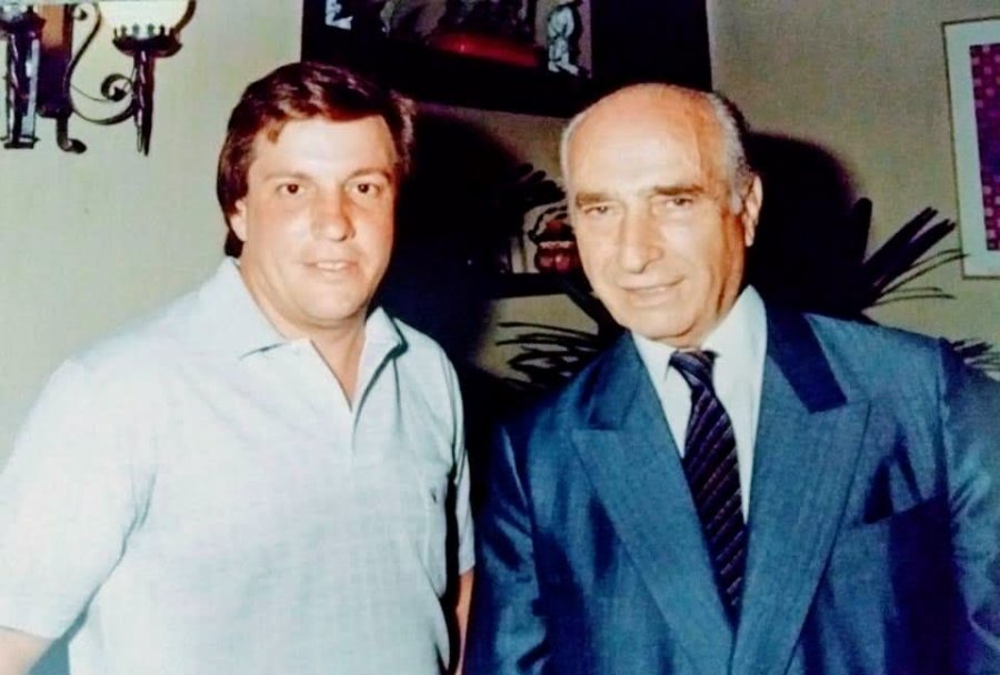 QUÍNTUPLE. Un preciado recuerdo con  Fangio