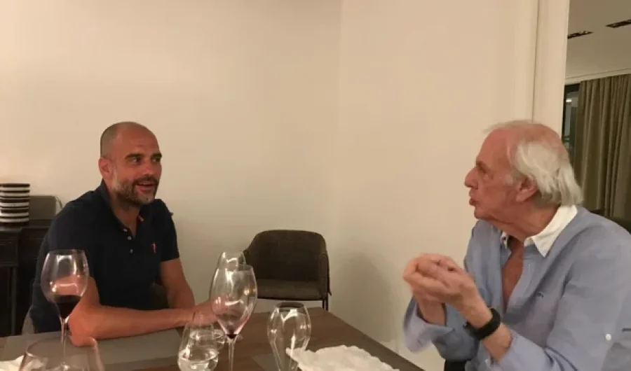 Josep Guardiola despidi&oacute; a C&eacute;sar Luis Menotti.