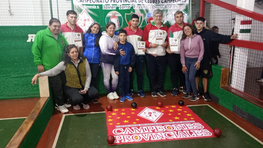 CAMPEONES./ Los deportistas y sus familiares.