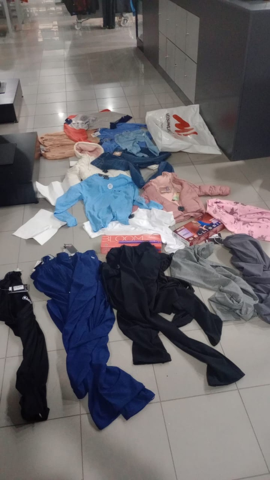 Las detenidas hurtaron ropa en el centro rafaelino