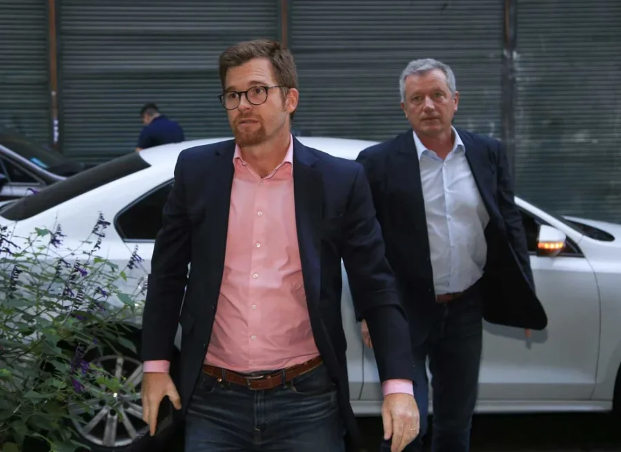 Massot fue agredido al ingresar al Congreso.