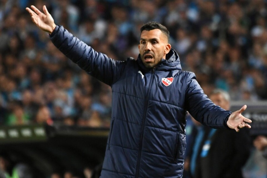 CARLOS TEVEZ. El entrenador de Independiente contin&uacute;a al frente del Rojo.