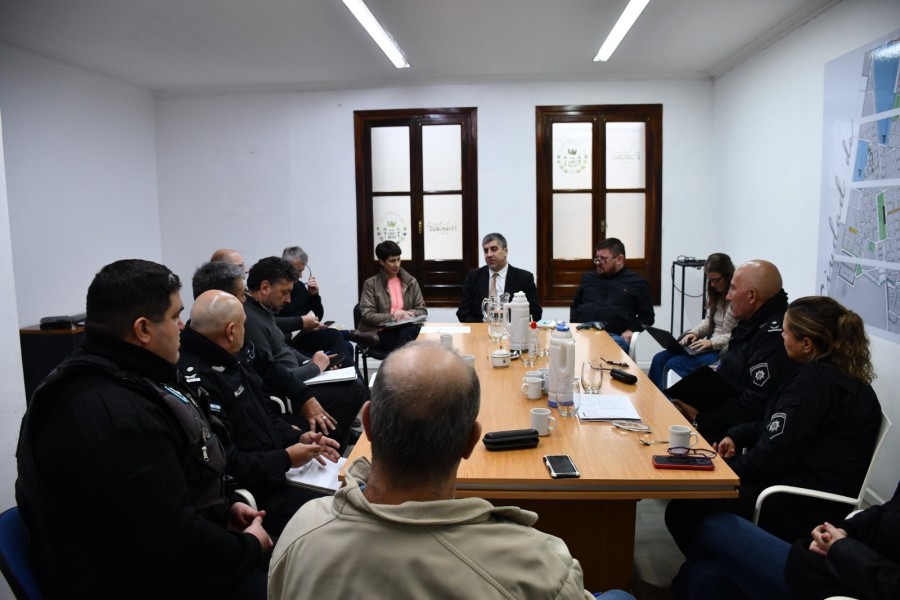 Vottero en Sunchales en una reuni&oacute;n similar d&iacute;as atr&aacute;s.