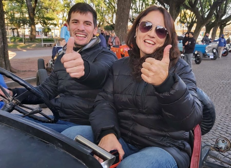 El intendente Leonardo Viotti y la secretaria Patricia Imoberdorf.