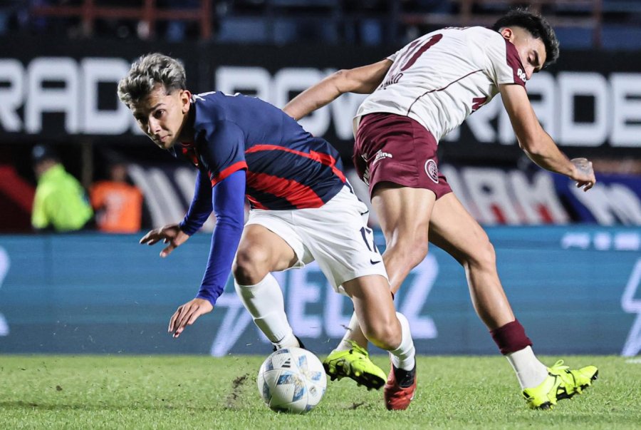 SAN LORENZO Y LAN&Uacute;S IGUALARON 1 A 1
