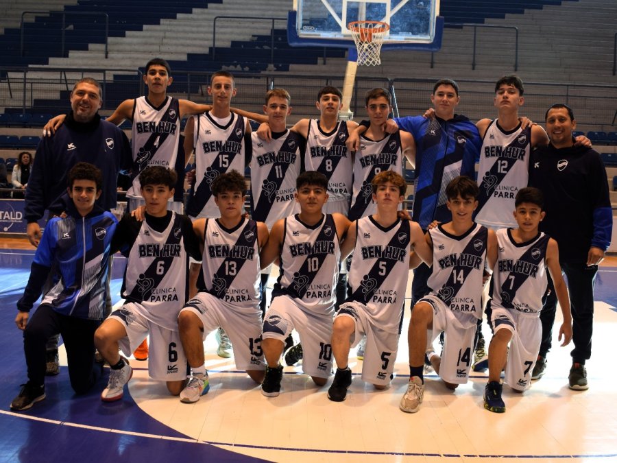 INVICTOS./ El equipo U15 de Ben Hur.