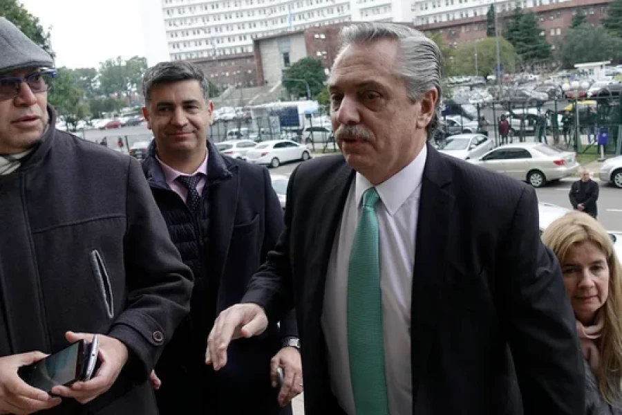 Alberto Fern&aacute;ndez en Comodoro Py.