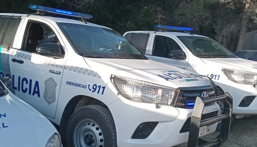 La polic&iacute;a bonaerense mont&oacute; un operativo en el lugar del hecho.