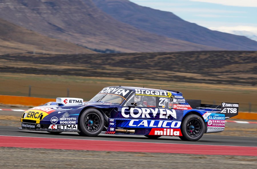 Jos&eacute; Manuel Urcera llega como puntero del campeonato argentino de TC.