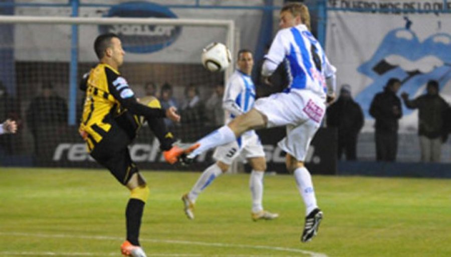 ATL&Eacute;TICO DE RAFAELA Y ALMIRANTE BROWN, EN EL MONUMENTAL