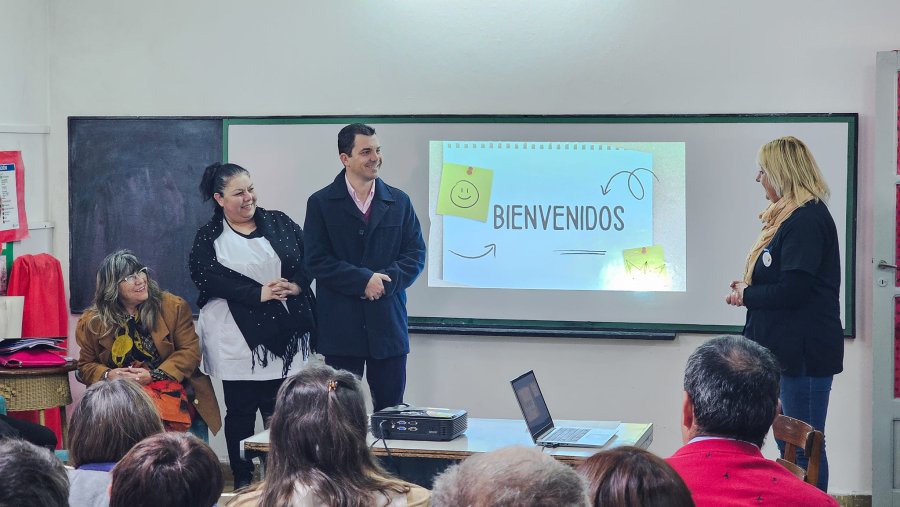 CONSEJO. En la imagen el mandatario local, Mauro Gilabert, participando del c&oacute;nclave.