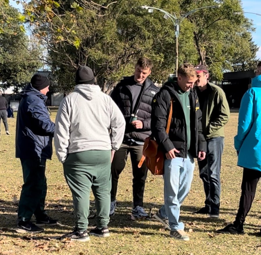 RUBIOLO JUNTO A SUS EX COMPA&Ntilde;EROS Y AMIGOS DE CRAR