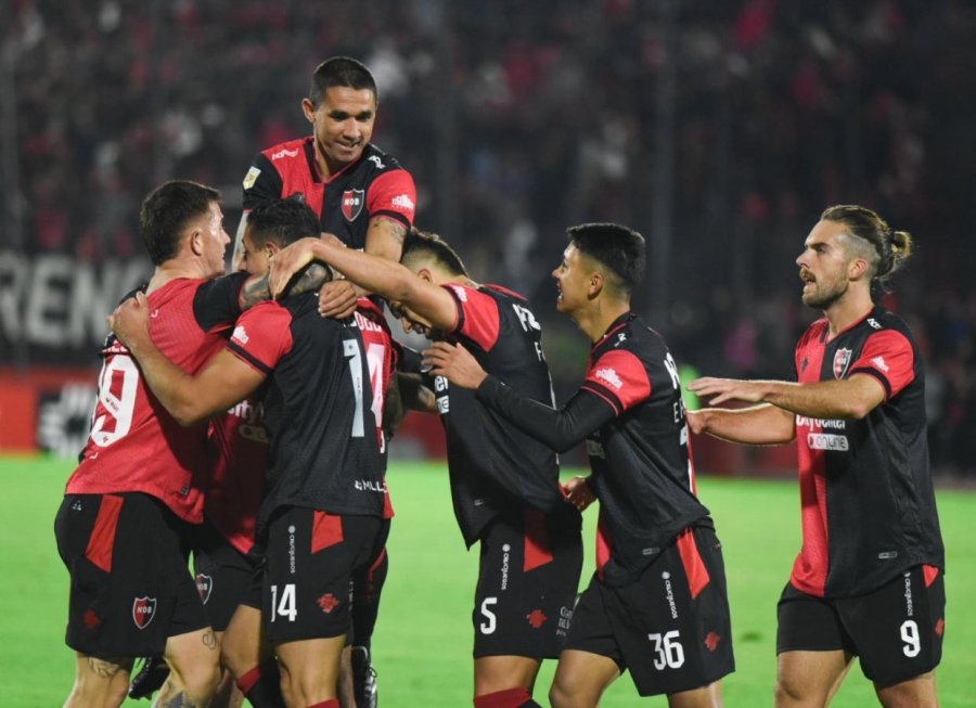 LA LEPRA GAN&Oacute; EN UNA DE LAS &Uacute;LTIMAS DEL PARTIDO