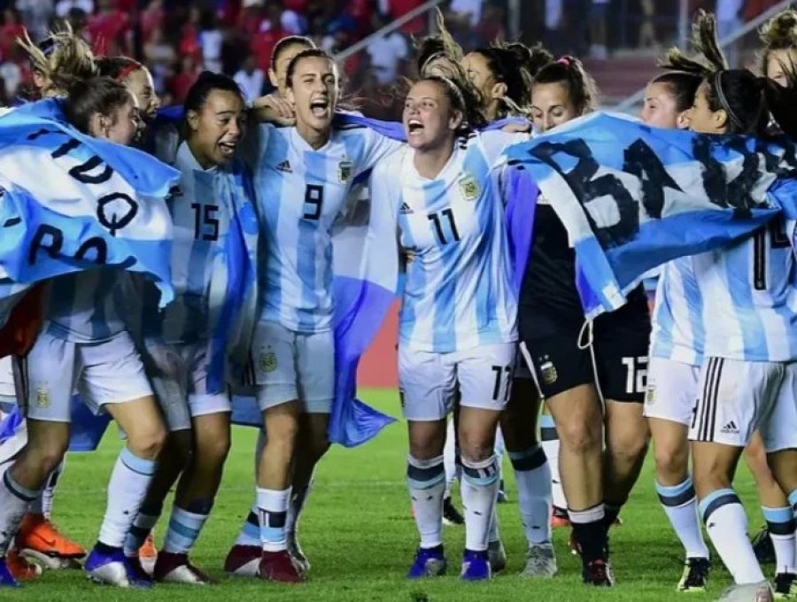 SITUACION LAMENTABLE./ Las jugadoras hicieron p&uacute;lico su descontento por el destrato.