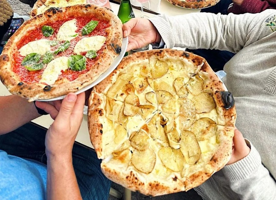 R&Aacute;NKING. Dos pizzer&iacute;as argentinas seleccionadas.