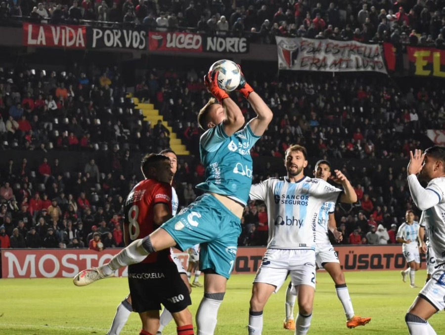 ATL&Eacute;TICO DE RAFAELA NO PUDO CON COL&Oacute;N EN SANTA FE