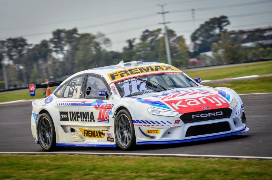 Mat&iacute;as Rossi consigui&oacute; la pole en la clasificaci&oacute;n que realiz&oacute; el Top Race V6 en Buenos Aires.