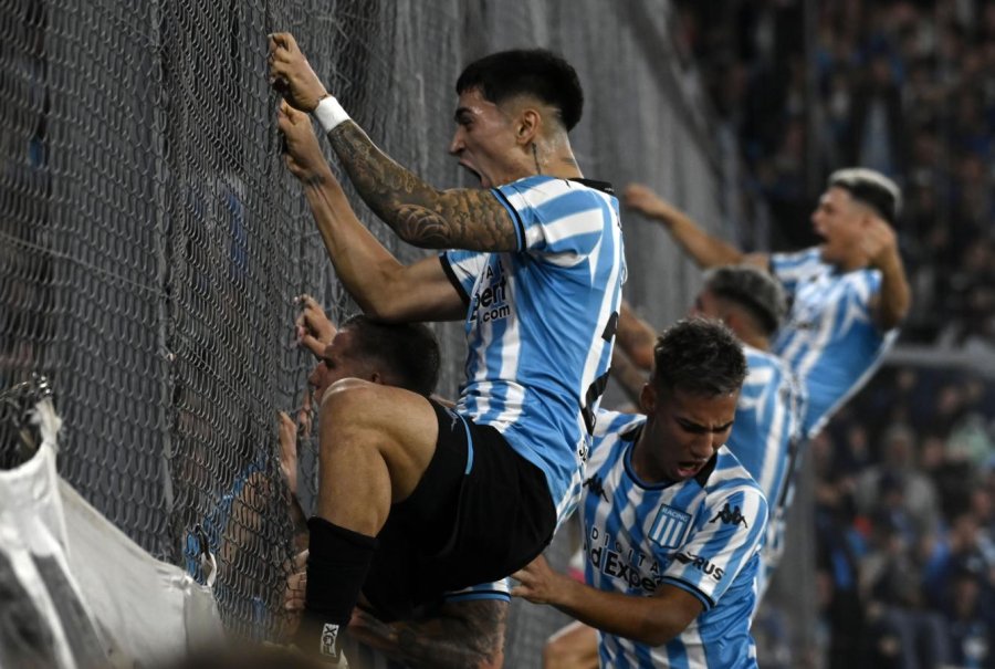 RACING ENCONTR&Oacute; EL GOL EN LA &Uacute;LTIMA JUGADA DEL PARTIDO Y SUPER&Oacute; A RIESTRA