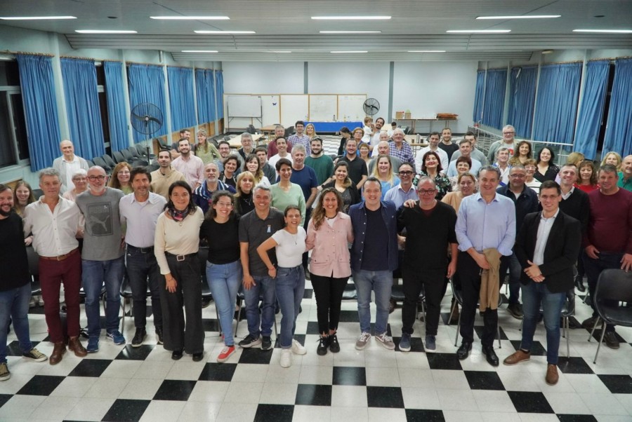 Esteban Paulon, Gisel Mahmud, Joaqu&iacute;n Blanco, Alejandro Ambort, Rub&eacute;n Galassi y Leonardo Viotti entre otros.