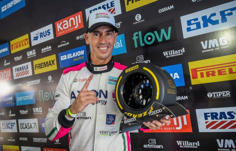 Leonel Pern&iacute;a obtuvo su tercera pole consecutiva con el Renault Fluence.