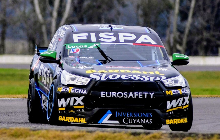 Juli&aacute;n Santero en su temporada debut hizo la pole con una Toyota Hilux.