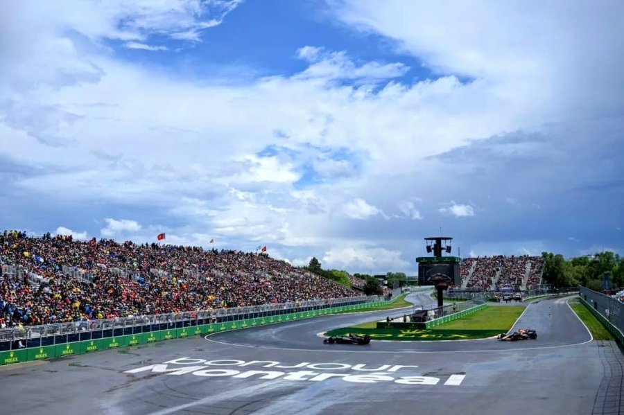 El circuito "Gilles Villeneuve" fue invadido por los fan&aacute;ticos en la vuelta de enfrriamiento.