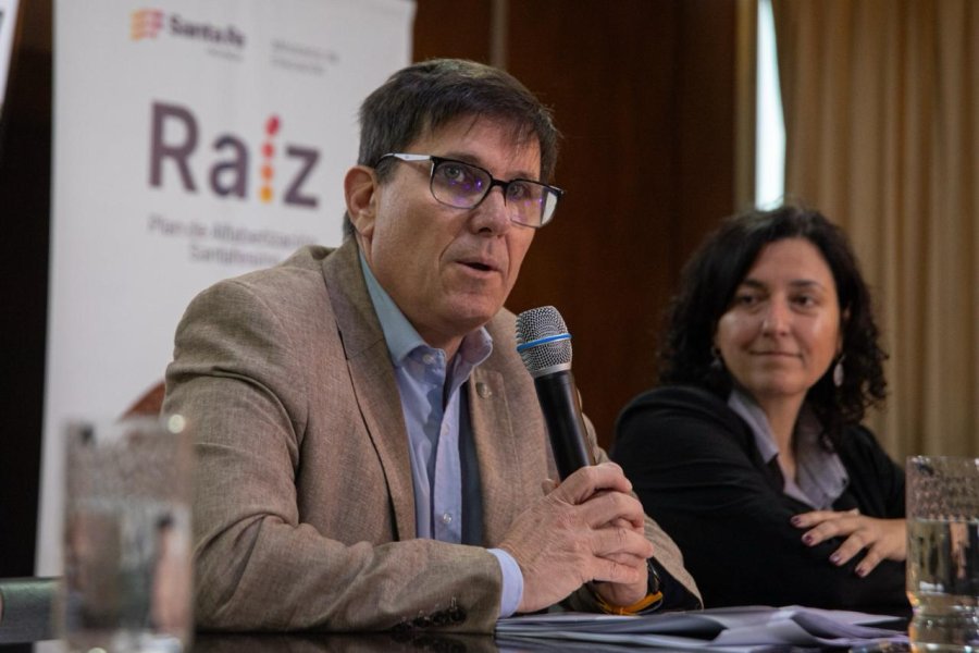 JOSE GOITY. Ministro de Educaci&oacute;n de Santa Fe.