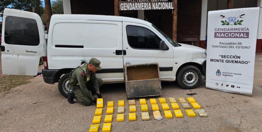 Momento del operativo de la Gendarmer&iacute;a.