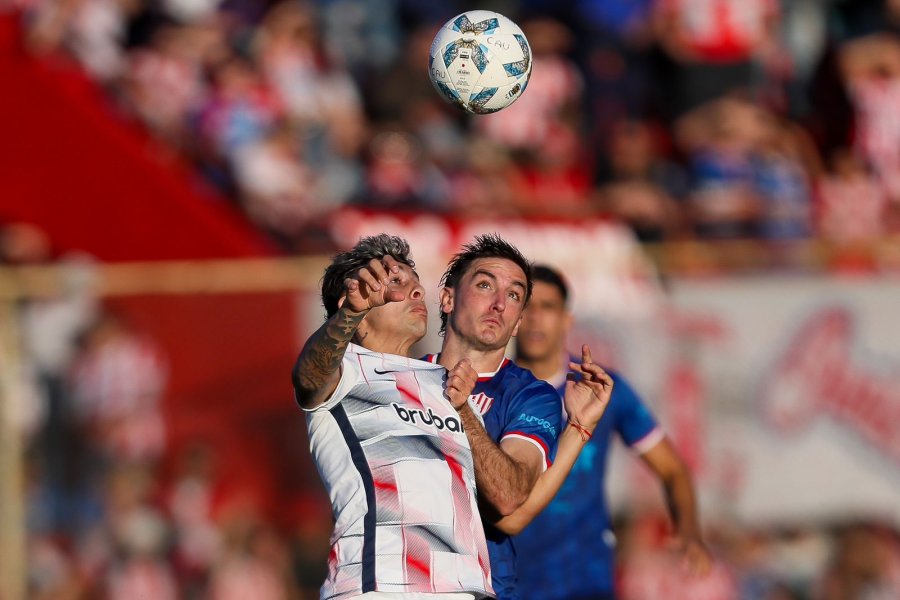 UNI&Oacute;N DERROT&Oacute; A SAN LORENZO EN SANTA FE