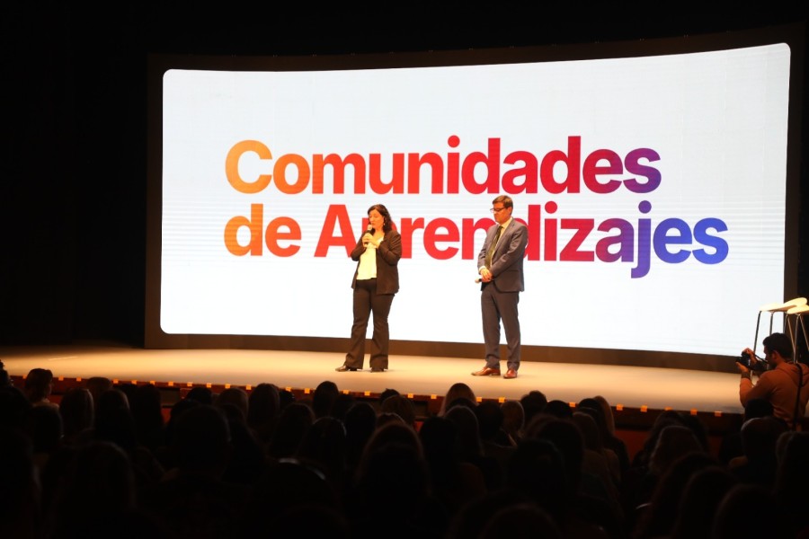 Provincia present&oacute; el programa Comunidades de Aprendizajes.