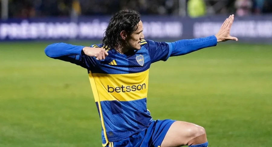 CAVANI ANOT&Oacute; UNO DE LOS TANTOS PARA LA VICTORIA XENEIZE